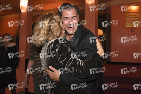 Theaterpremiere 'Trennung frei Haus' in München